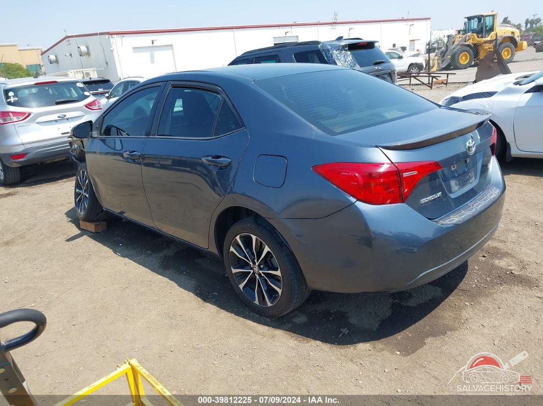 5YFBURHEXJP796717 2018 TOYOTA COROLLA photo no. 3