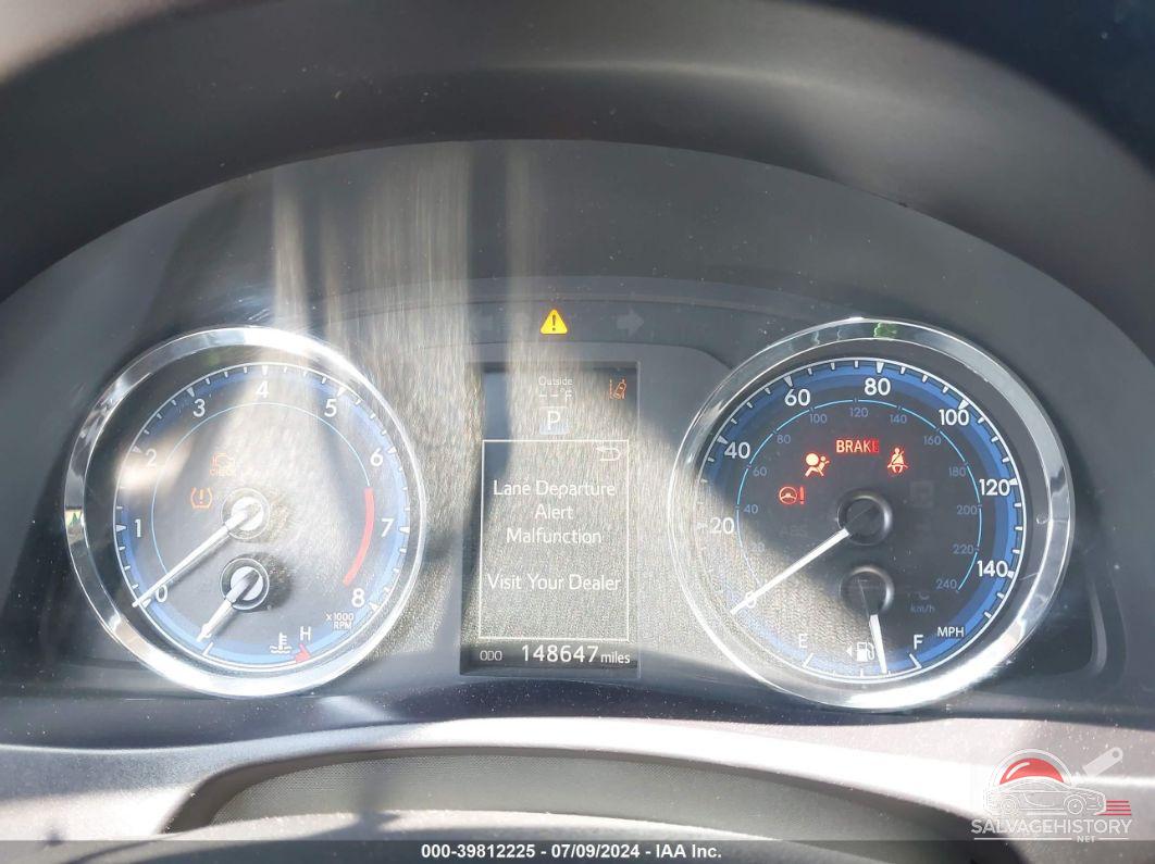 5YFBURHEXJP796717 2018 TOYOTA COROLLA photo no. 7
