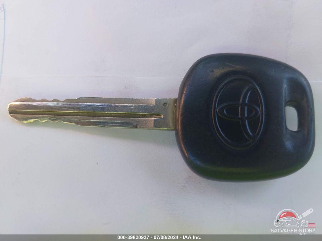 JTEEP21AX40062172 2004 TOYOTA HIGHLANDER photo no. 11