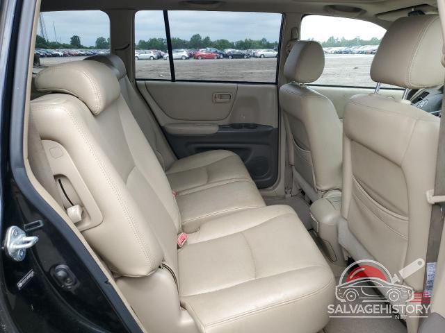 JTEEP21A550096568 2005 TOYOTA HIGHLANDER photo no. 11