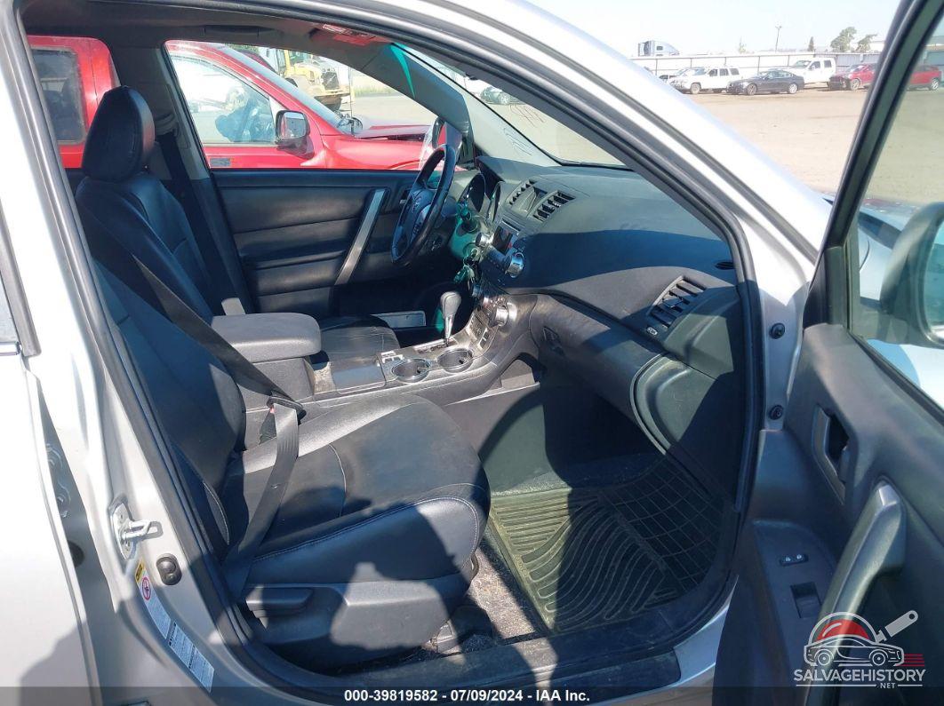 5TDBK3EH0CS100412 2012 TOYOTA HIGHLANDER photo no. 5