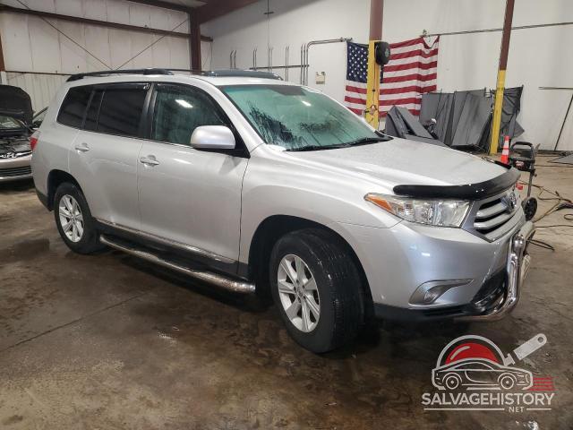 5TDBK3EH6DS250588 2013 TOYOTA HIGHLANDER photo no. 4