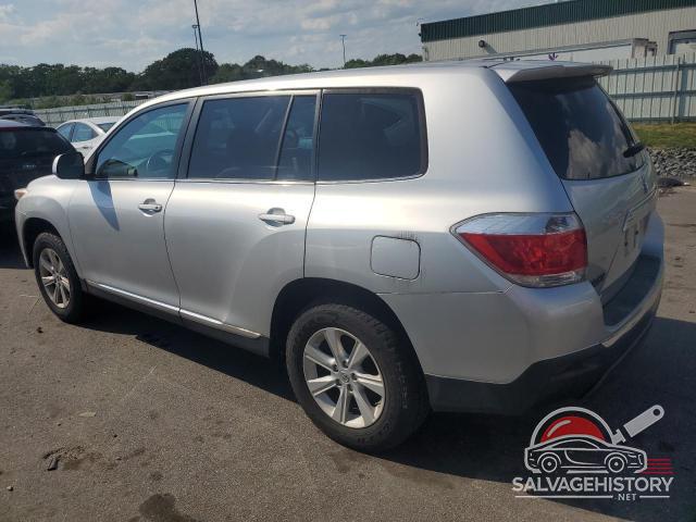5TDBK3EHXDS275574 2013 TOYOTA HIGHLANDER photo no. 2