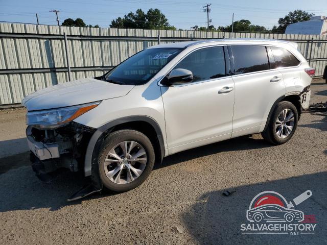5TDKKRFHXFS078635 2015 TOYOTA HIGHLANDER photo no. 2