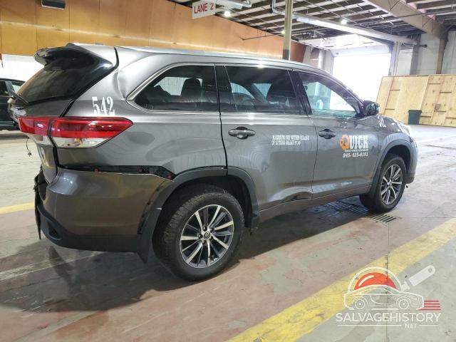 5TDJZRFH2HS481244 2017 TOYOTA HIGHLANDER photo no. 3