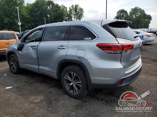 5TDBZRFH3JS876642 2018 TOYOTA HIGHLANDER photo no. 2