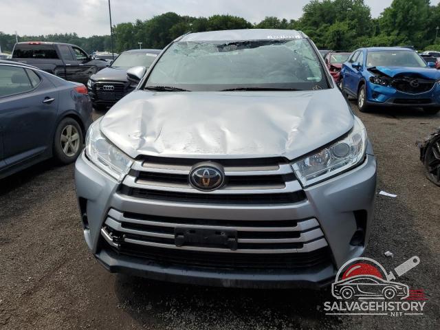 5TDBZRFH3JS876642 2018 TOYOTA HIGHLANDER photo no. 5
