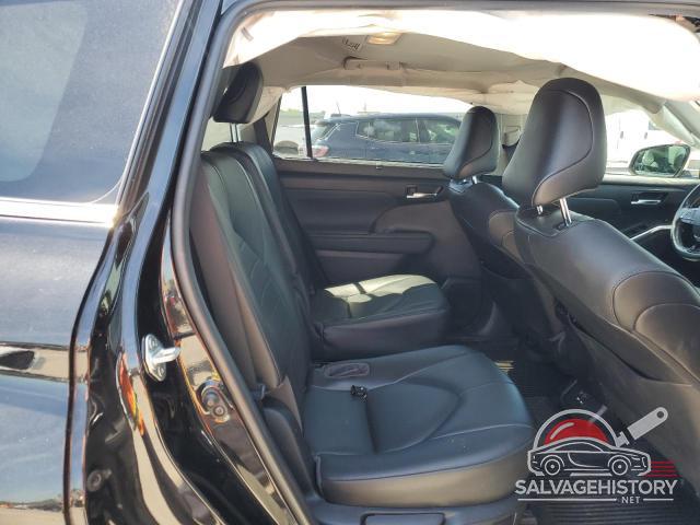5TDGZRAH6MS047775 2021 TOYOTA HIGHLANDER photo no. 11