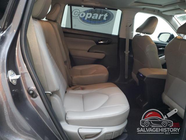 5TDGBRCH1NS555574 2022 TOYOTA HIGHLANDER photo no. 11