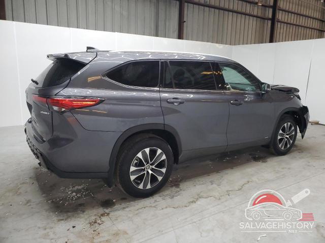 5TDGBRCH1NS555574 2022 TOYOTA HIGHLANDER photo no. 3