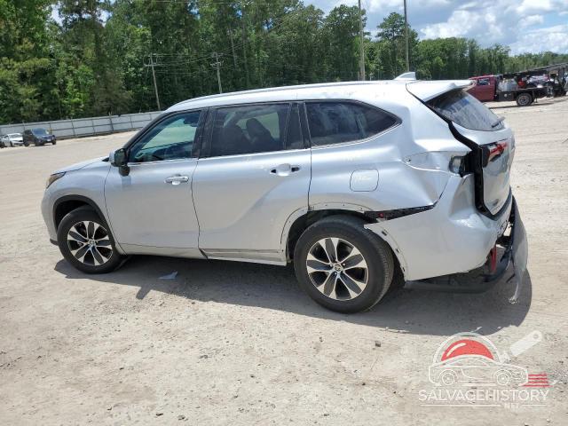 5TDGZRAH8NS549897 2022 TOYOTA HIGHLANDER photo no. 2