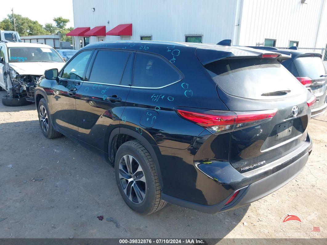 5TDGZRAH9NS129839 2022 TOYOTA HIGHLANDER photo no. 3