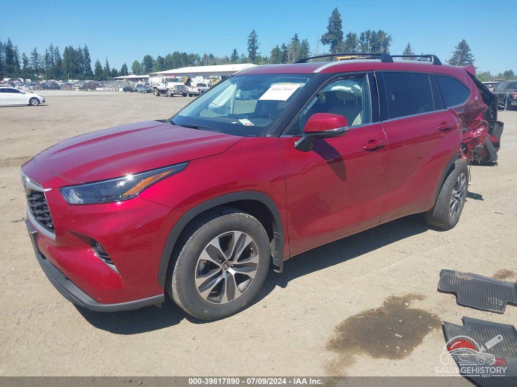 5TDGZRBH0NS588062 2022 TOYOTA HIGHLANDER photo no. 2