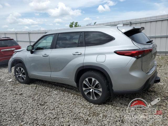 5TDKBRCH6PS575851 2023 TOYOTA HIGHLANDER photo no. 2