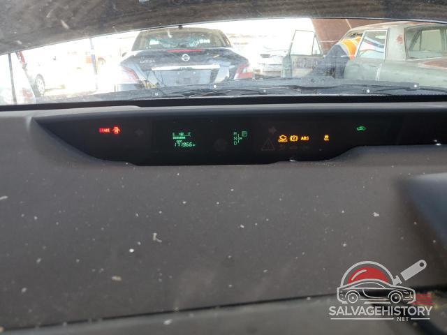 JTDKB22UX40047928 2004 TOYOTA PRIUS photo no. 9