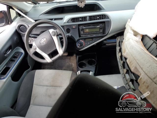JTDKDTB31C1505355 2012 TOYOTA PRIUS photo no. 8
