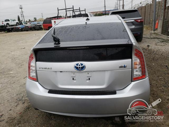 JTDKN3DUXC1578470 2012 TOYOTA PRIUS photo no. 6