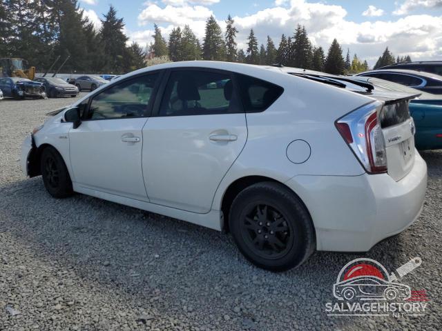 JTDKN3DU0D5551241 2013 TOYOTA PRIUS photo no. 2