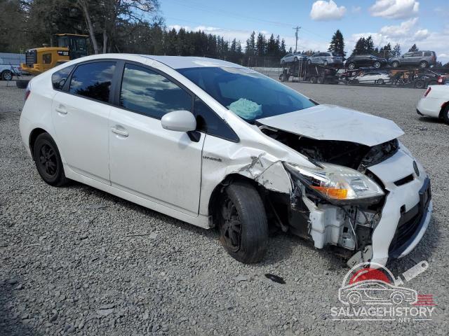JTDKN3DU0D5551241 2013 TOYOTA PRIUS photo no. 4