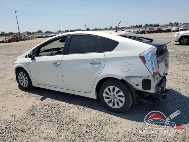 JTDKN3DP0E3058473 2014 TOYOTA PRIUS photo no. 2