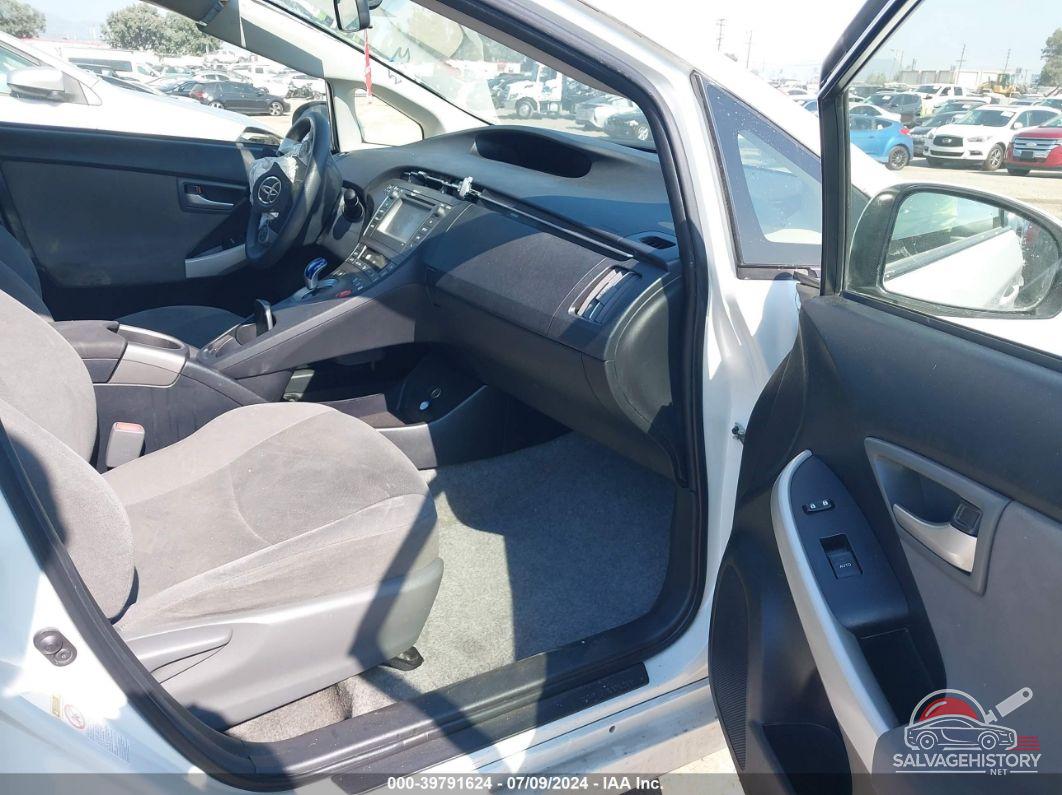 JTDKN3DU2E1752292 2014 TOYOTA PRIUS photo no. 5