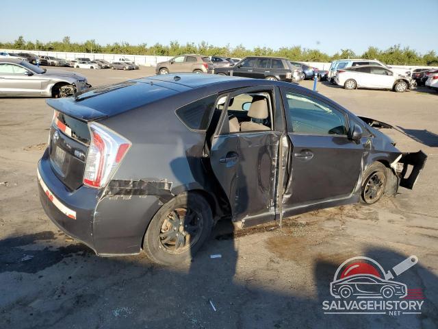 JTDKN3DU3E0386364 2014 TOYOTA PRIUS photo no. 3