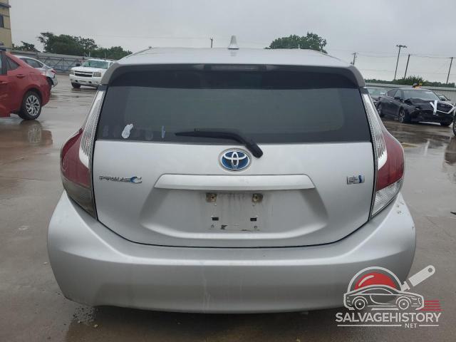 JTDKDTB3XF1579863 2015 TOYOTA PRIUS photo no. 6