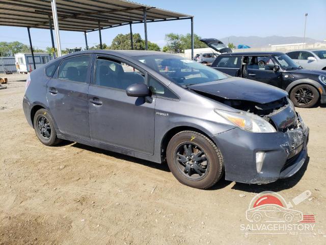 JTDKN3DU1F0475061 2015 TOYOTA PRIUS photo no. 4