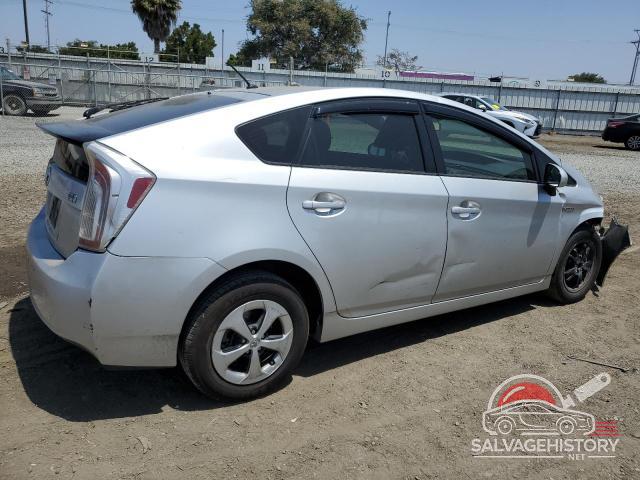 JTDKN3DU2F0434986 2015 TOYOTA PRIUS photo no. 3