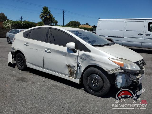 JTDKN3DU4F0445195 2015 TOYOTA PRIUS photo no. 4