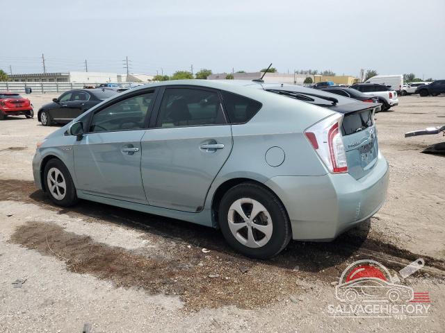JTDKN3DU5F1915924 2015 TOYOTA PRIUS photo no. 2