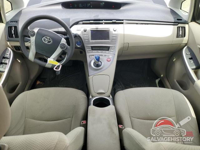 JTDKN3DU5F1915924 2015 TOYOTA PRIUS photo no. 8