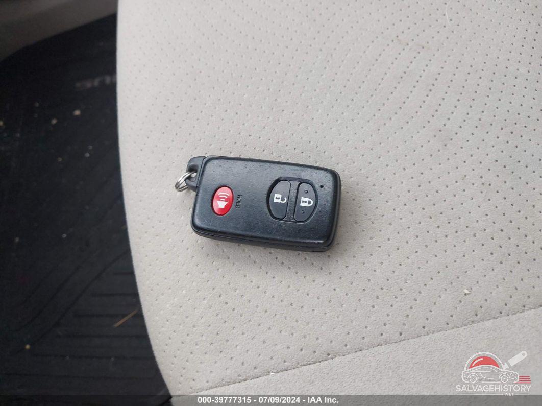 JTDKN3DU8F1883132 2015 TOYOTA PRIUS photo no. 11