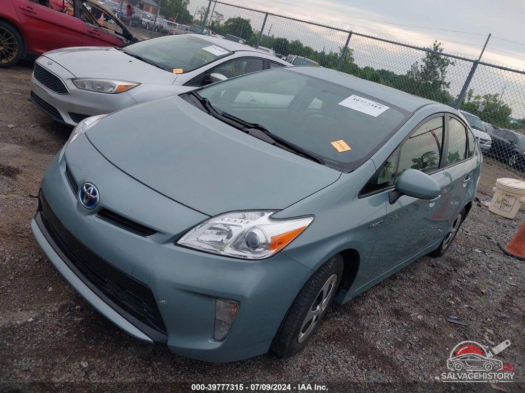 JTDKN3DU8F1883132 2015 TOYOTA PRIUS photo no. 2