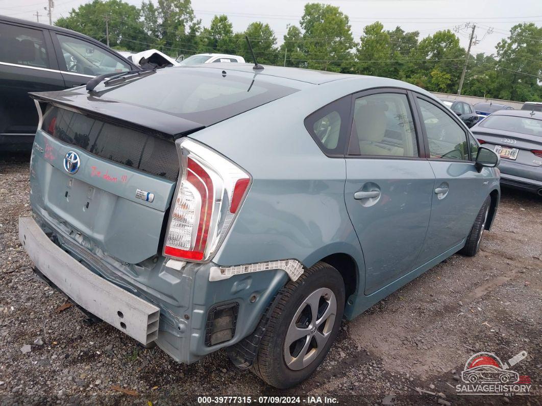 JTDKN3DU8F1883132 2015 TOYOTA PRIUS photo no. 4