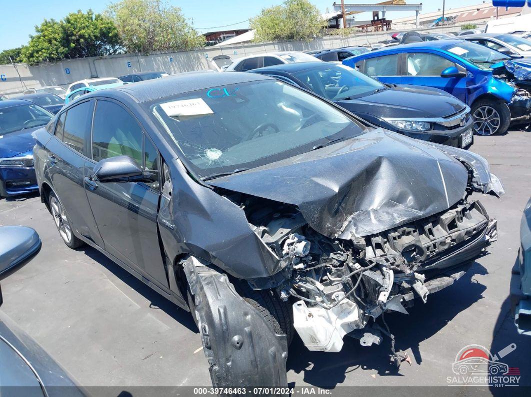JTDKARFU8G3010630 2016 TOYOTA PRIUS photo no. 8