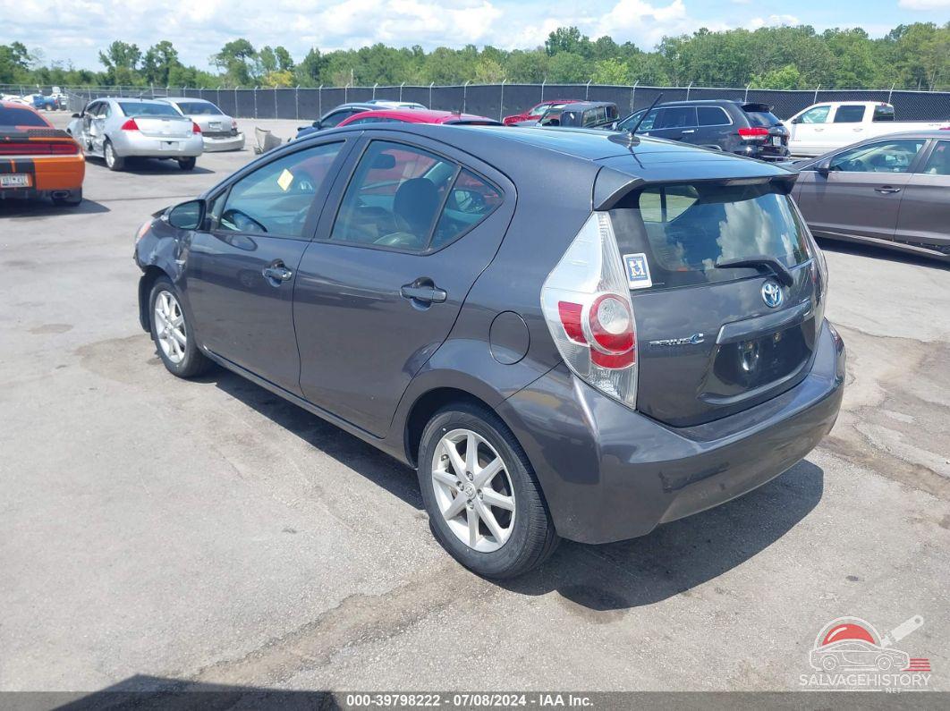 JTDKDTB34D1537458 2013 TOYOTA PRIUS C photo no. 3