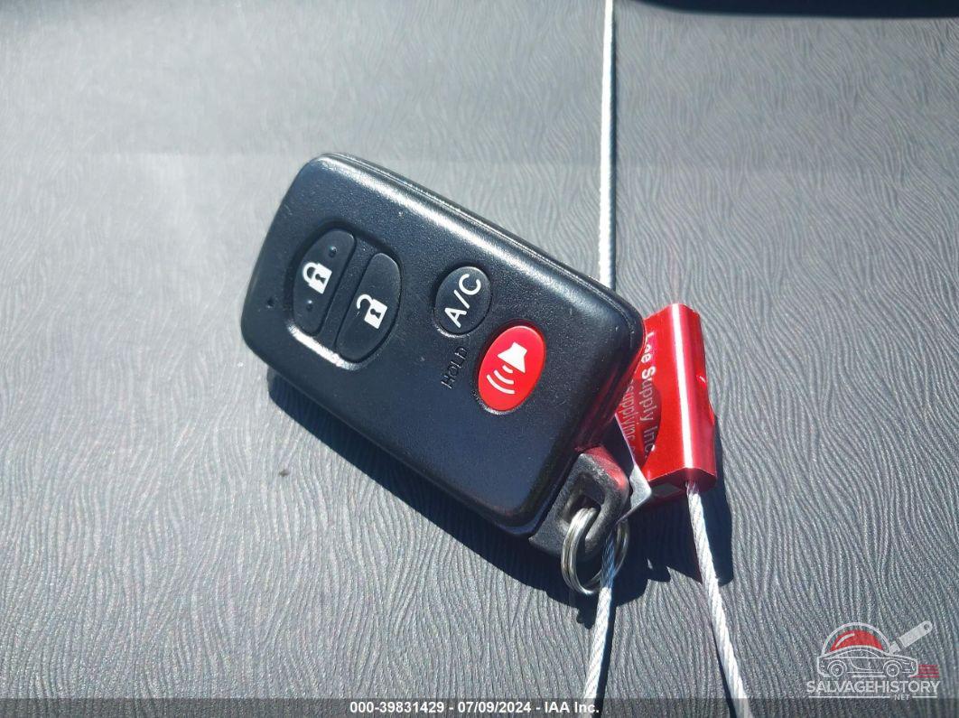 JTDKN3DPXE3055483 2014 TOYOTA PRIUS PLUG-IN photo no. 11