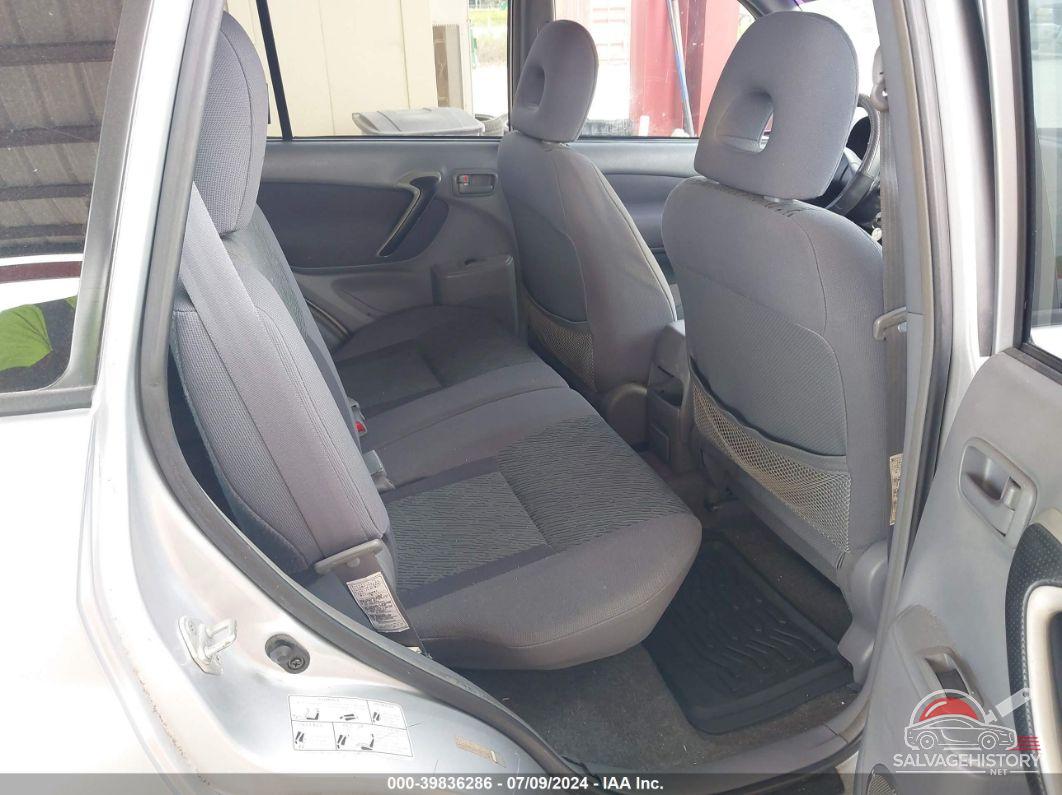 JTEGH20V020082227 2002 TOYOTA RAV4 photo no. 8