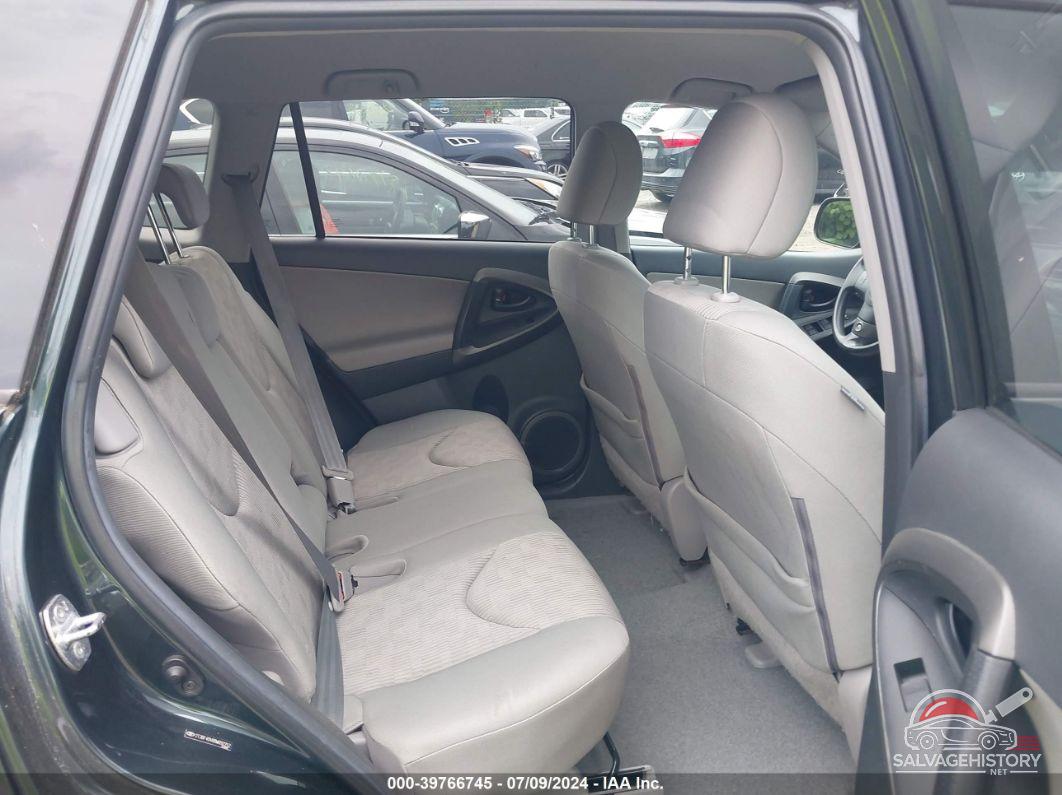 2T3BF4DV8BW092252 2011 TOYOTA RAV4 photo no. 8