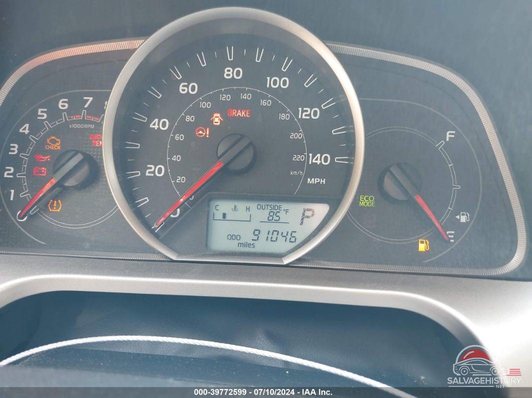 JTMRFREV2DD005570 2013 TOYOTA RAV4 photo no. 7