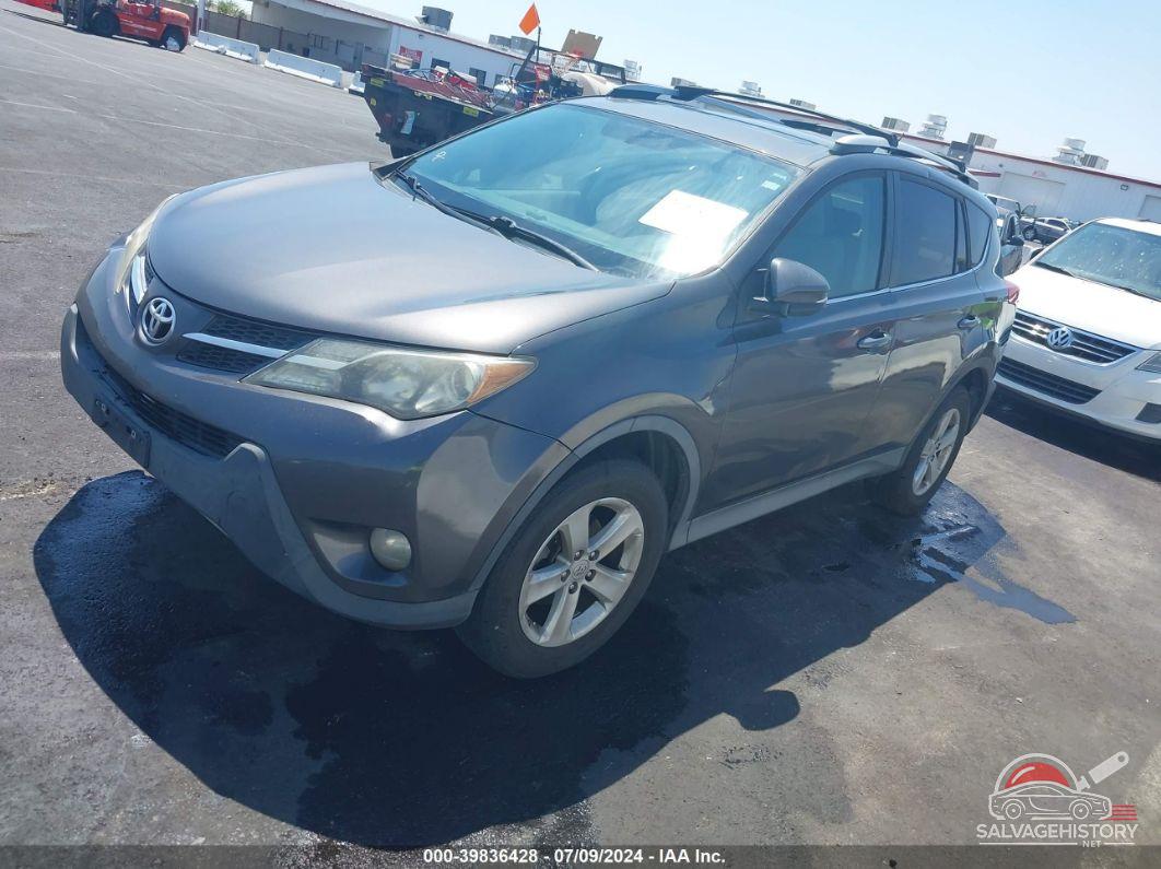 2T3RFREV1EW161538 2014 TOYOTA RAV4 photo no. 2