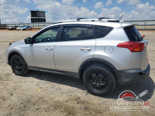 2T3BFREV4FW239085 2015 TOYOTA RAV4 photo no. 2
