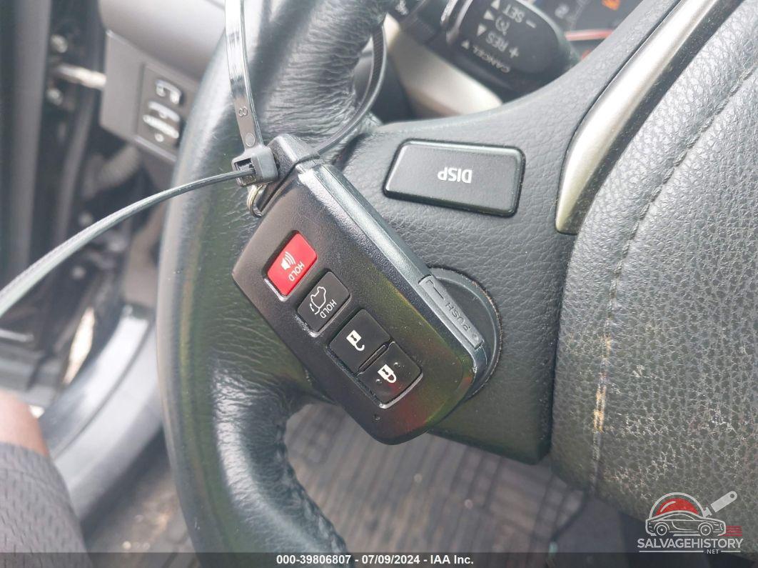 2T3DFREV7FW395176 2015 TOYOTA RAV4 photo no. 11