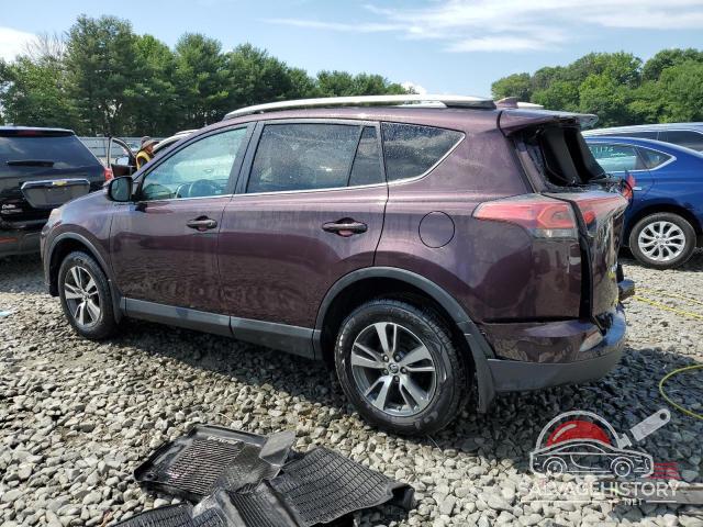 2T3RFREV9GW535896 2016 TOYOTA RAV4 photo no. 2