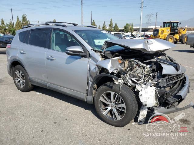 2T3WFREV1GW288098 2016 TOYOTA RAV4 photo no. 4