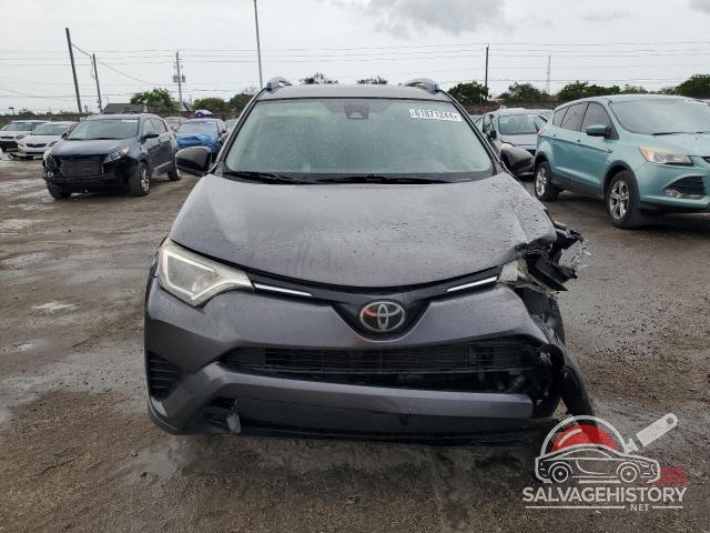 JTMZFREV2HJ111637 2017 TOYOTA RAV4 photo no. 5