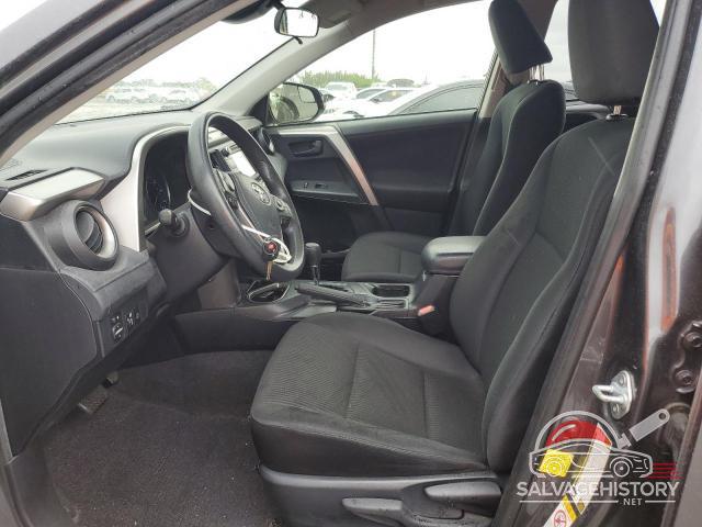 JTMZFREV2HJ111637 2017 TOYOTA RAV4 photo no. 7
