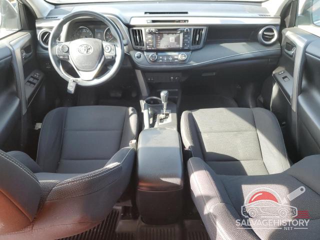 2T3WFREV4JW441418 2018 TOYOTA RAV4 photo no. 8