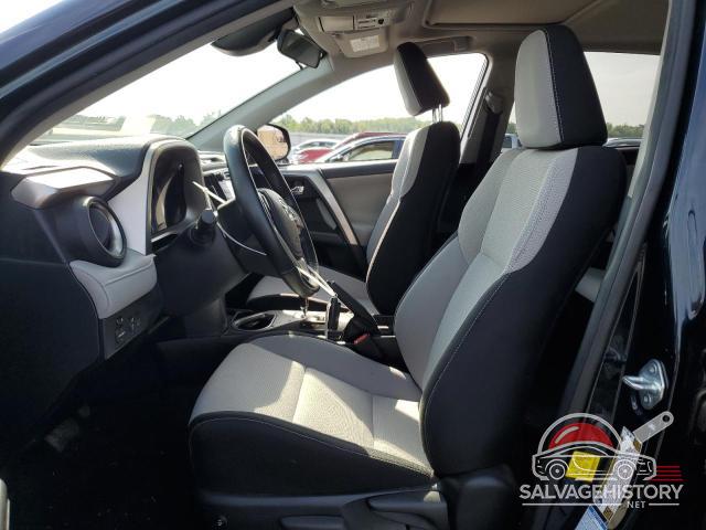 JTMRJREV5JD175481 2018 TOYOTA RAV4 photo no. 7